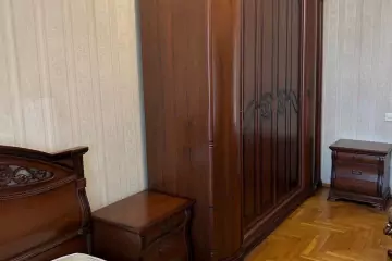 Satılır Köhnə Tikili Gənclik Mallda 