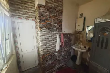 Satılır Həyət Evi Savalan Qəsəbəsida 