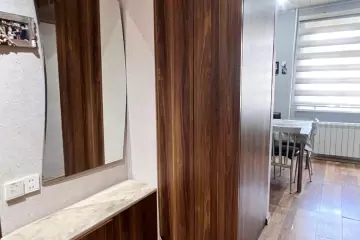 Satılır Köhnə Tikili Yeni Günəşlidə 