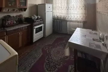 Satılır Köhnə Tikili Gəncə Prospektində 