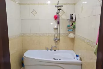 Satılır Yeni Tikili Bakıxanovda 