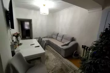 Satılır Köhnə Tikili Yeni Günəşlidə 