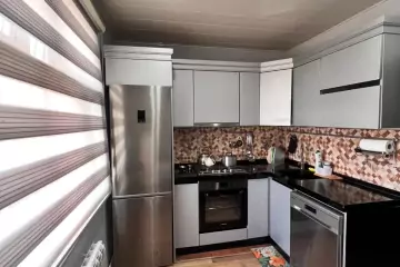 Satılır Köhnə Tikili Yeni Günəşlidə 