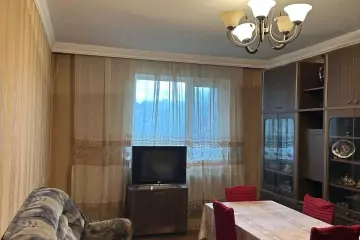 Satılır Köhnə Tikili Gəncə Prospektində 