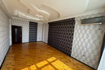 Satılır Yeni Tikili 8-ci Kilometrdə 