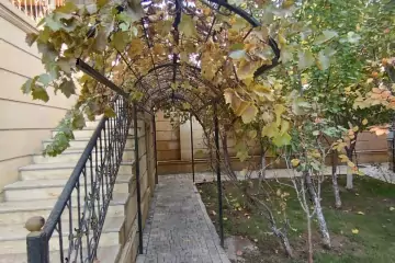 Satılır Həyət Evi Biləcəridə 