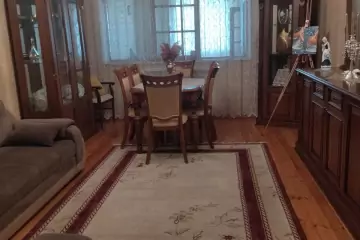 Satılır Köhnə Tikili Qaraçuxurda 