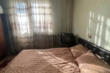 Satılır Köhnə Tikili Gəncə Prospektində 