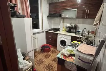 Satılır Köhnə Tikili Binəqədidə 