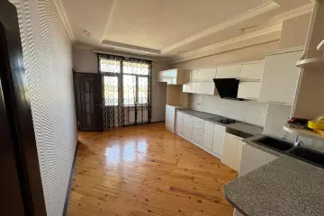 Satılır Yeni Tikili 8-ci Kilometrdə 