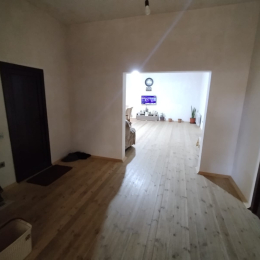 Satılır 5 otaqlı Həyət evi 144 m², 4 sot  torpaq, Buzovna