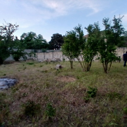 6 sot  torpaq satılır, 8-ci kilometr