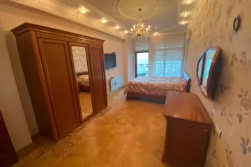 Satılır Yeni Tikili Ağ şəhər Kompleksində 