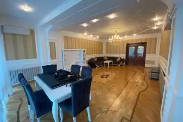 Satılır Yeni Tikili Ağ şəhər Kompleksində 