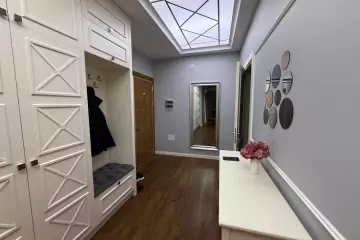 Aylıq Kirayə Yeni Tikili Ağ şəhər Kompleksində 