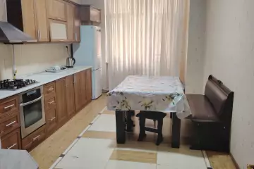 Aylıq Kirayə Yeni Tikili Gənclik Mallda 