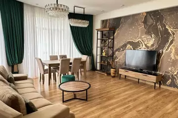 Aylıq Kirayə Yeni Tikili İçərişəhərdə 