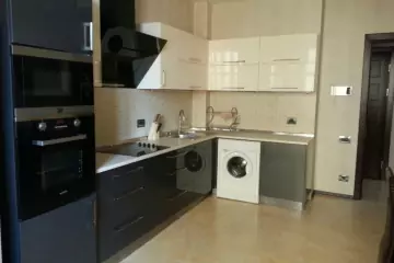 Satılır Yeni Tikili Beşmərtəbədə 