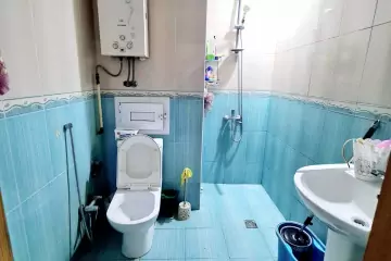 Satılır Köhnə Tikili Yeni Günəşlidə 