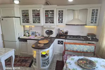 Satılır Yeni Tikili Beşmərtəbədə 