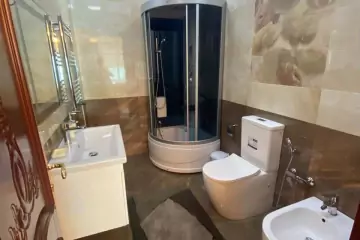 Satılır Yeni Tikili Ağ şəhər Kompleksində 