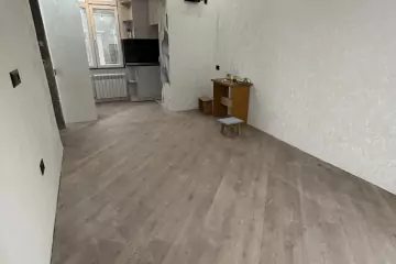 Satılır Köhnə Tikili Biləcəridə 