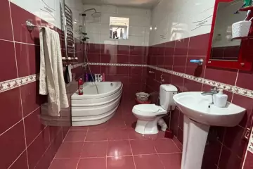 Satılır Həyət Evi Savalan Qəsəbəsida 