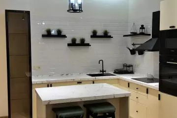 Aylıq Kirayə Yeni Tikili İçərişəhərdə 