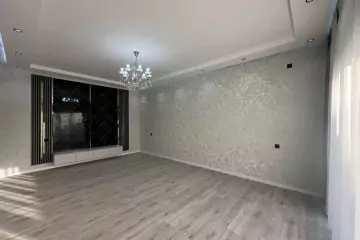 Satılır Bağ Evi şüvəlanda 