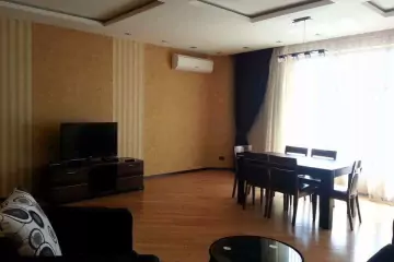 Satılır Yeni Tikili Beşmərtəbədə 