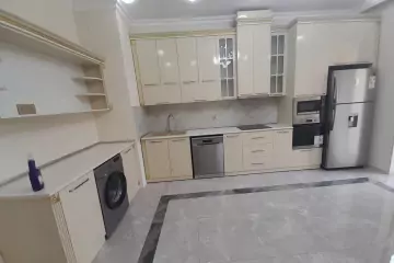 Aylıq Kirayə Yeni Tikili Ağ şəhər Kompleksində 