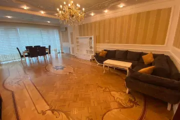 Satılır Yeni Tikili Ağ şəhər Kompleksində 