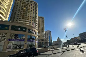 Satılır Yeni Tikili Beşmərtəbədə 