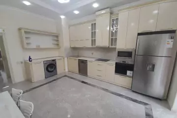 Aylıq Kirayə Yeni Tikili Ağ şəhər Kompleksində 