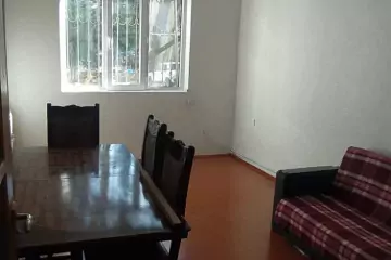 Satılır Köhnə Tikili Gəncə Prospektində 