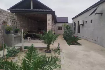 Satılır Həyət Evi Buzovnada 