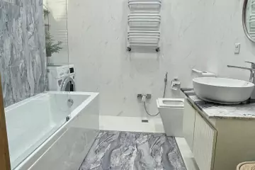 Aylıq Kirayə Yeni Tikili İçərişəhərdə 