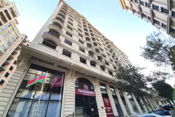 Aylıq Kirayə Yeni Tikili İçərişəhərdə 