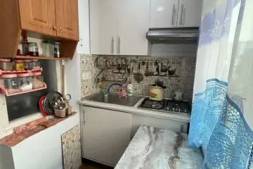 Satılır Köhnə Tikili Xalqlar Dostluğuda 