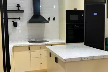 Aylıq Kirayə Yeni Tikili İçərişəhərdə 