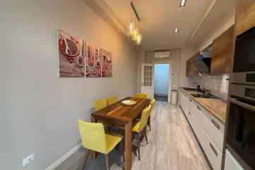 Aylıq Kirayə Yeni Tikili Ağ şəhər Kompleksində 