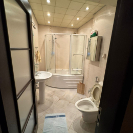 Satılır 2 otaqlı Yeni Tikili 85 m², Zabitlər parkı