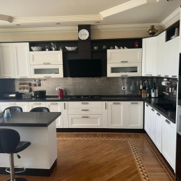 Satılır 4 otaqlı Yeni Tikili 230 m², Beşmərtəbə