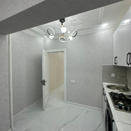 Satılır 2 otaqlı Köhnə Tikili 75 m², Ukraniya dairəsi