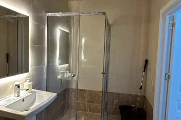 Satılır Yeni Tikili Sarayda 