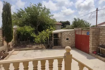 Satılır Həyət Evi Buzovnada 