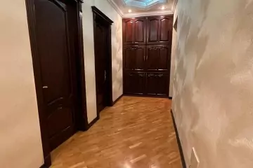 Satılır Yeni Tikili Beşmərtəbədə 