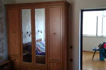 Aylıq Kirayə Köhnə Tikili Mərkəzdə 