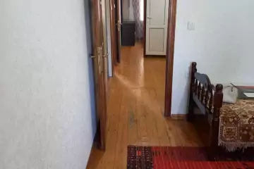 Satılır Köhnə Tikili Ukraniya Dairəsida 