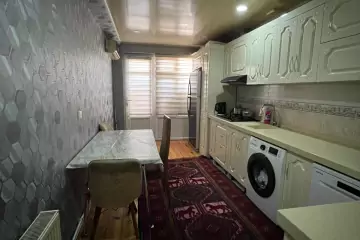 Satılır Köhnə Tikili Yasamalda 